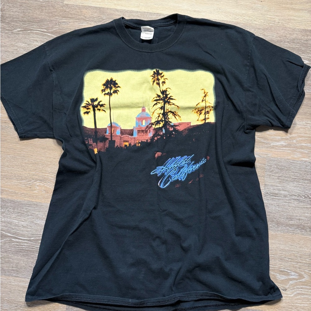Eagles Hotel California black tour t-shirt